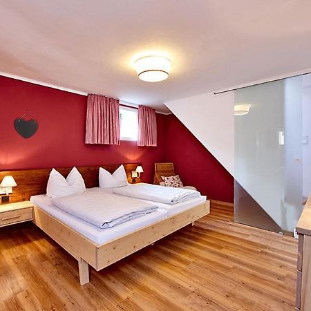Rosenquarz Apartment การ์มิช-พาร์เทนเคียร์เชน ภายนอก รูปภาพ