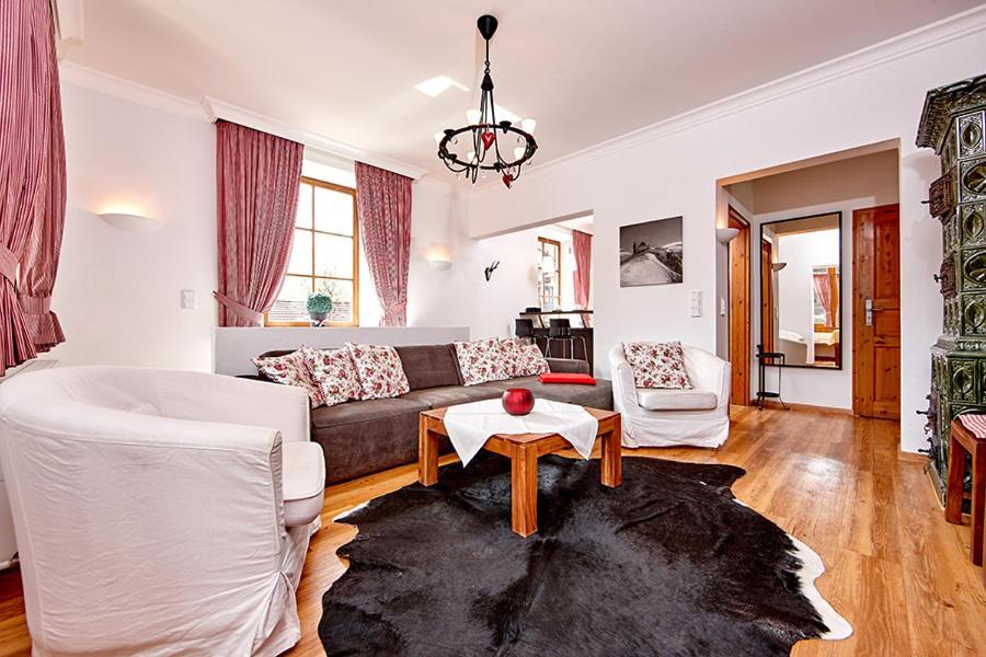 Rosenquarz Apartment การ์มิช-พาร์เทนเคียร์เชน ภายนอก รูปภาพ