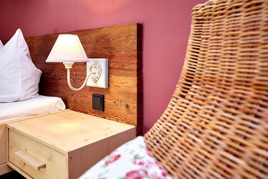 Rosenquarz Apartment การ์มิช-พาร์เทนเคียร์เชน ภายนอก รูปภาพ