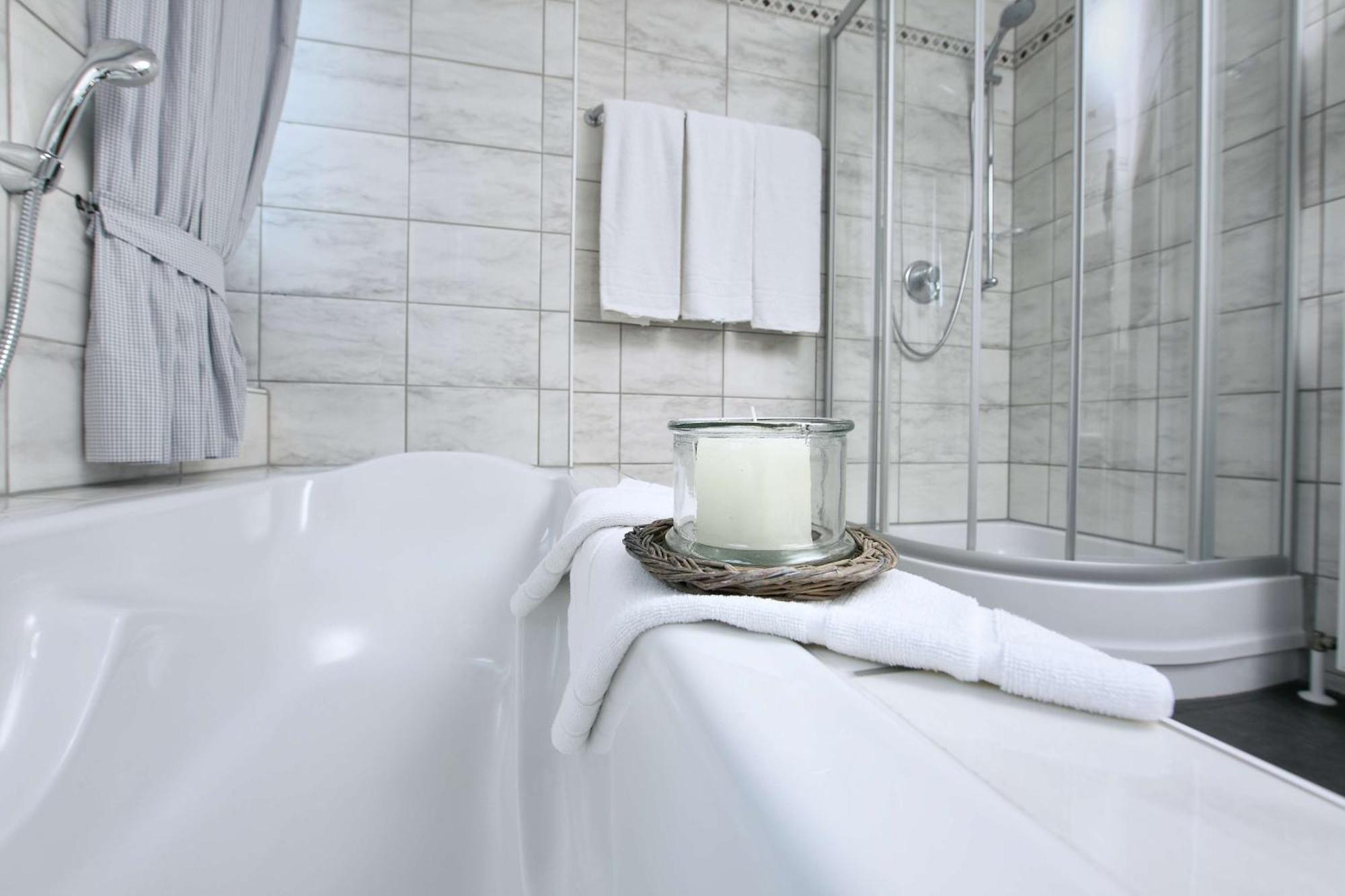 Rosenquarz Apartment การ์มิช-พาร์เทนเคียร์เชน ภายนอก รูปภาพ